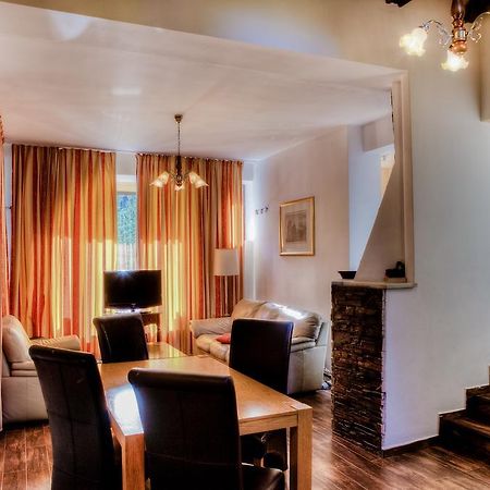 Vila Pinul Si Mesteacanul Hotel Пояна Брашов Екстериор снимка