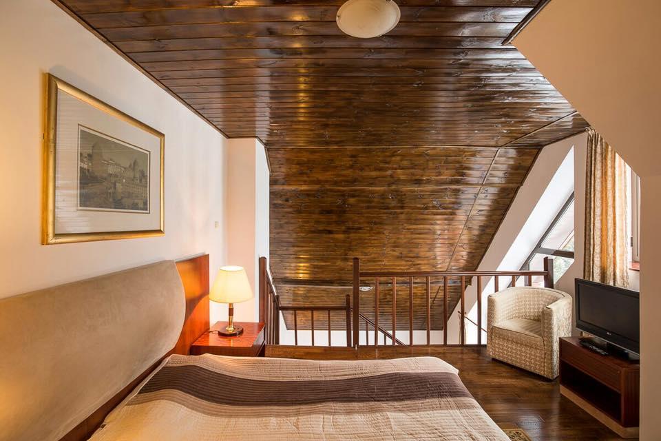 Vila Pinul Si Mesteacanul Hotel Пояна Брашов Екстериор снимка