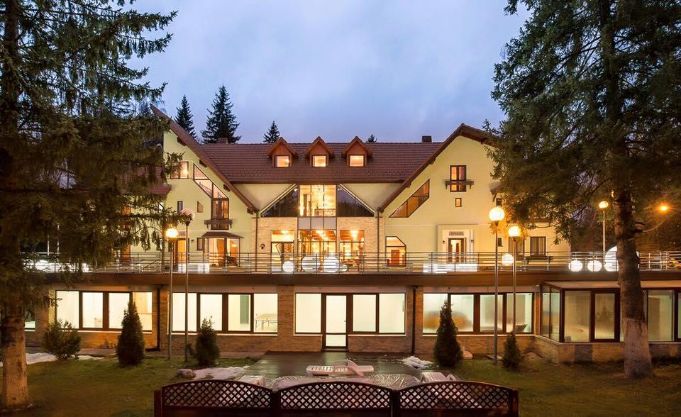 Vila Pinul Si Mesteacanul Hotel Пояна Брашов Екстериор снимка