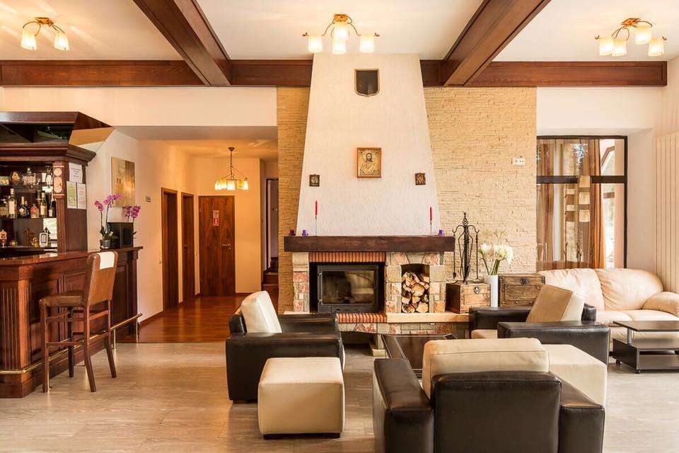 Vila Pinul Si Mesteacanul Hotel Пояна Брашов Екстериор снимка