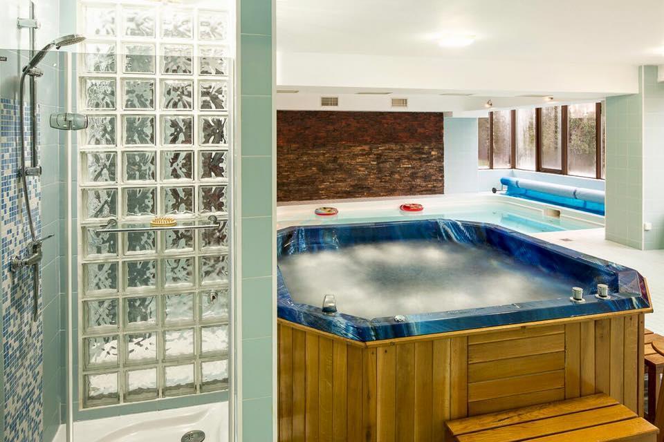 Vila Pinul Si Mesteacanul Hotel Пояна Брашов Екстериор снимка